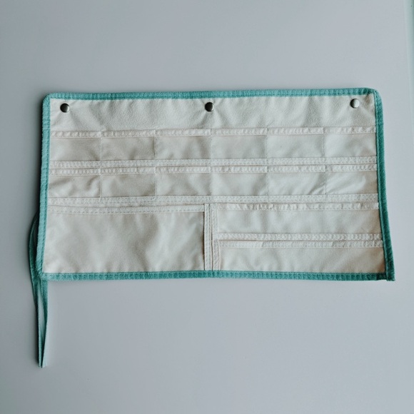 REAL SIMPLE Hanging‎ Jewelry Organizer Storage & Roll Up Travel Jewelry Pouch - Picture 8 of 16